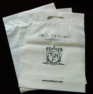 El top polivinílico blanco de la impresión del logotipo pliega el bolso cortado con tintas del escudete de la parte inferior del totalizador de la manija