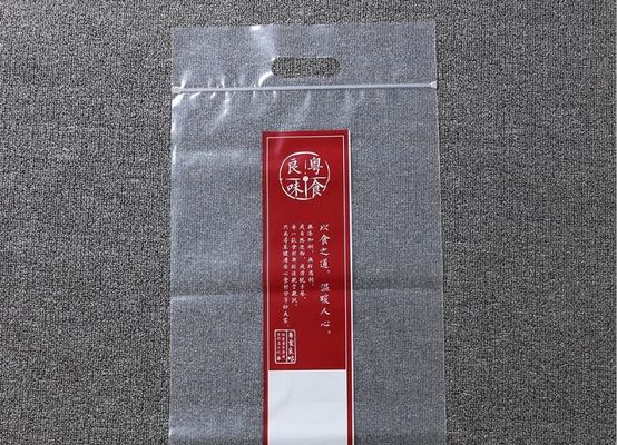 el totalizador cortado con tintas plástico transparente de la manija imprimió los bolsos reconectables de los bolsos del zplock del logotipo para el embalaje cosmético del regalo de la ropa