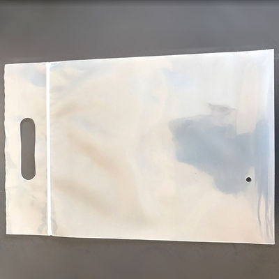 el logotipo del claro del plástico de polietileno impreso cortó bolsos ziplock del embalaje con tintas de la ropa interior de la ropa del totalizador de la manija con el agujero de aire